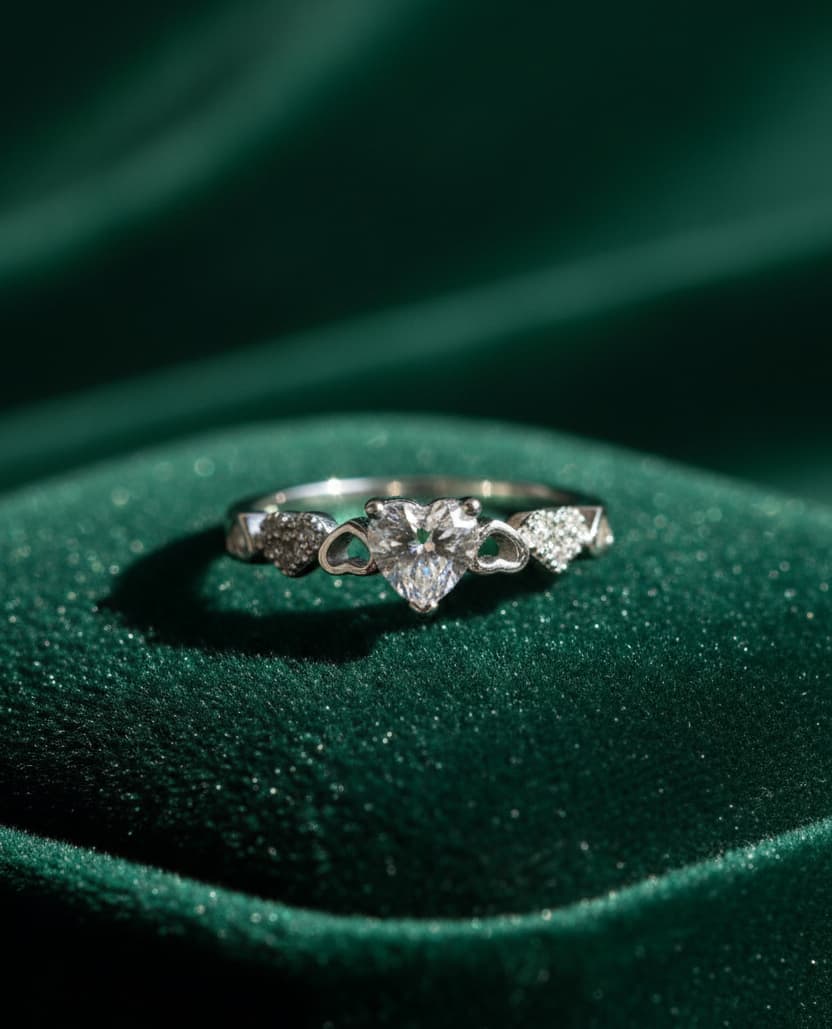 خاتم عناق القلوب - الصورة 4