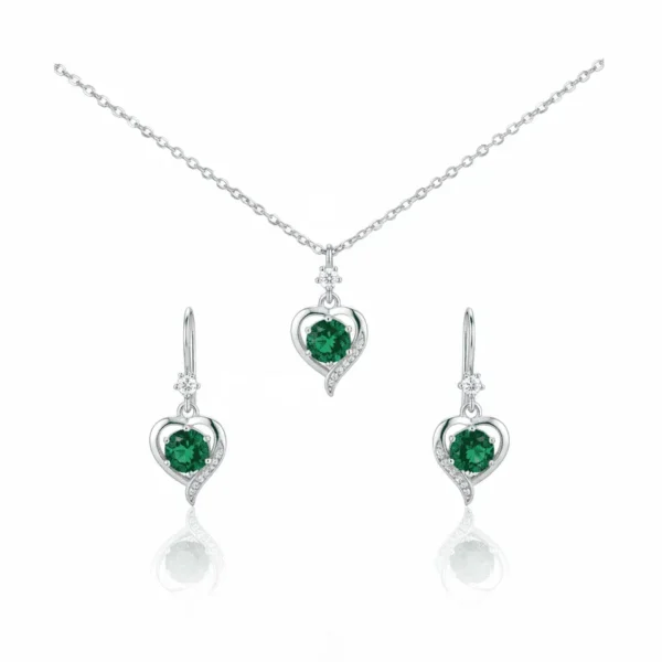 نصف طقم قلب الزمرد