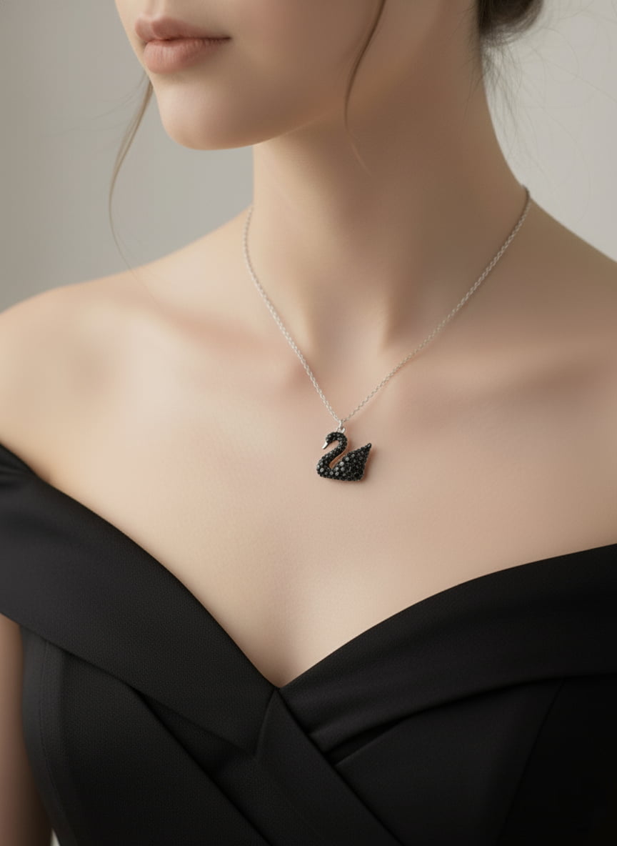 قلادة البجعة السوداء - الصورة 3