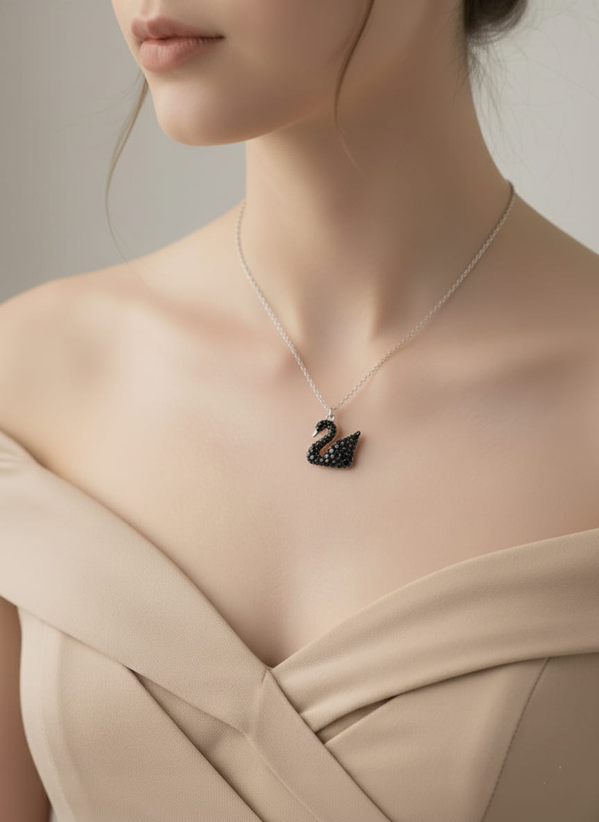 قلادة البجعة السوداء - الصورة 4