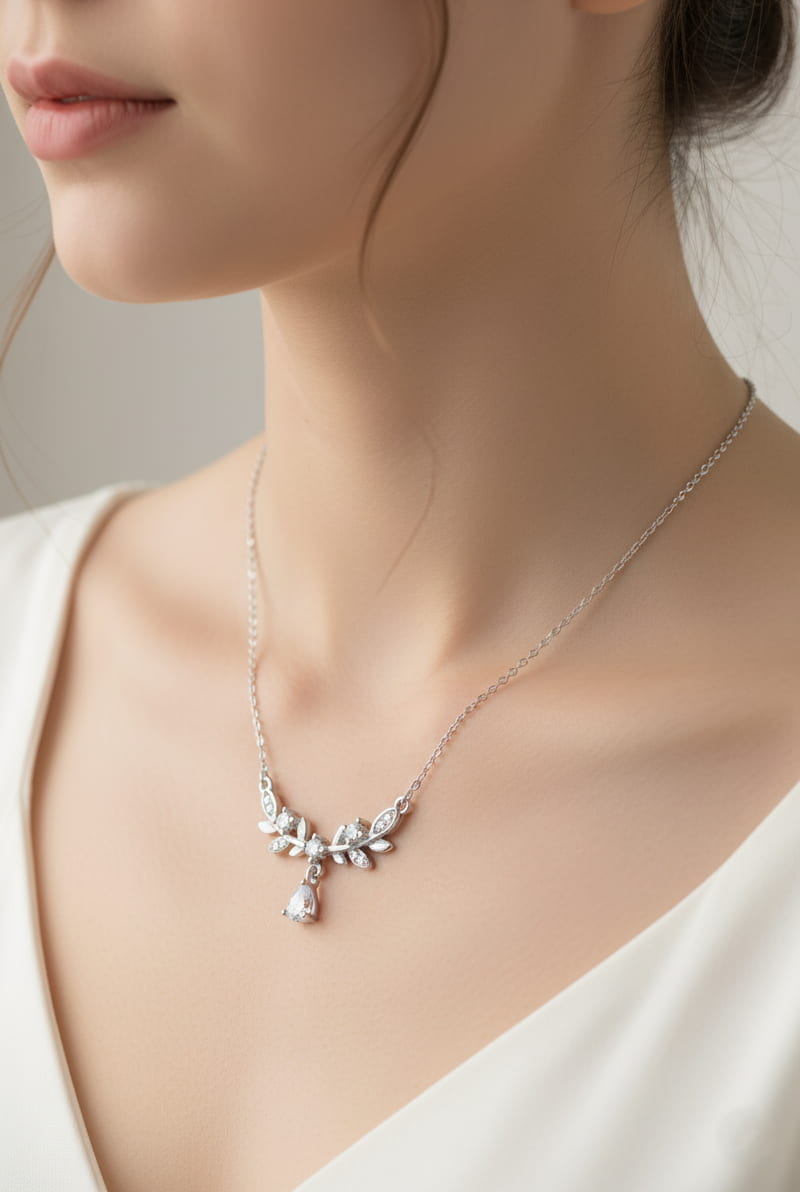 قلادة قرن الغزال الأبيض - الصورة 2