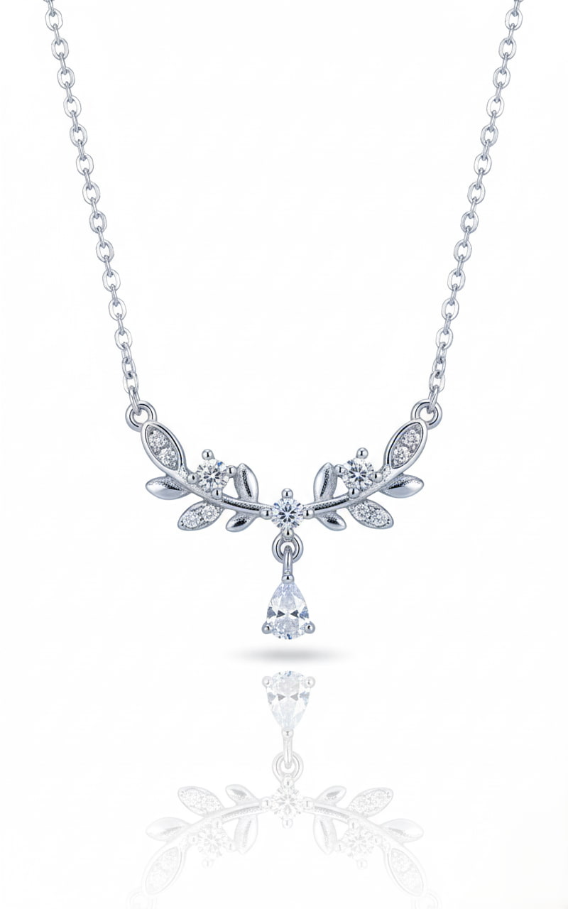 قلادة قرن الغزال الأبيض