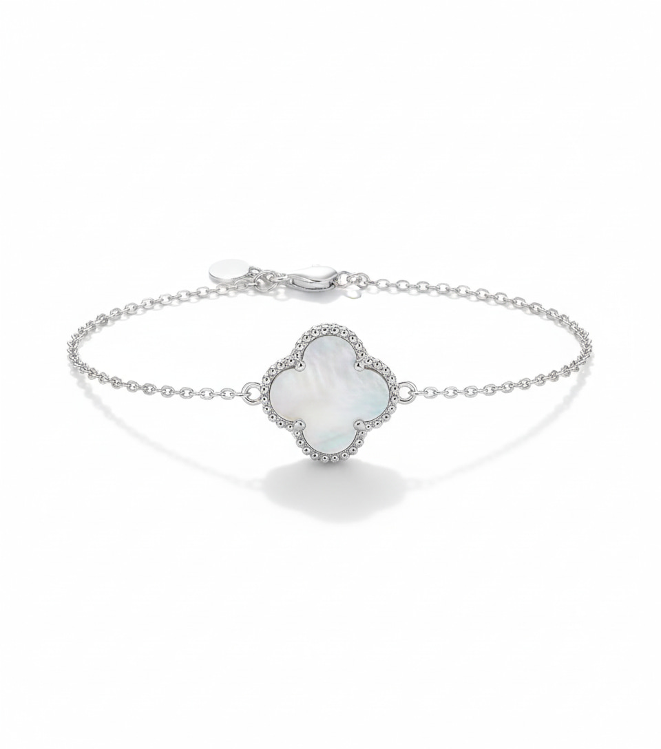 سوار كلوفر ابيض