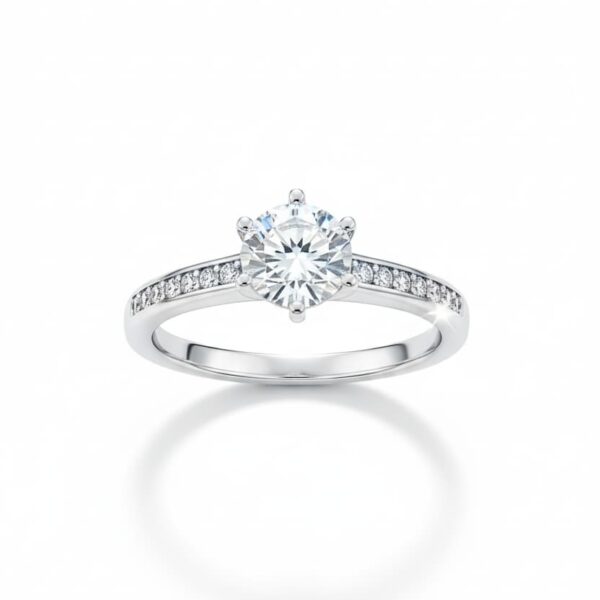 خاتم السوليتير بسوار مرصع بالزركون